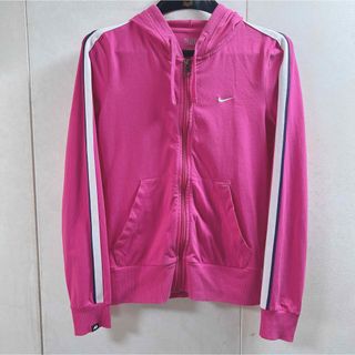 極美品NIKE(ナイキ)ピンクパーカー